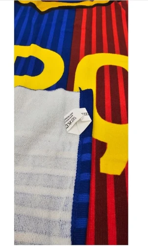 duzy recznik fc barcelona (1).webp