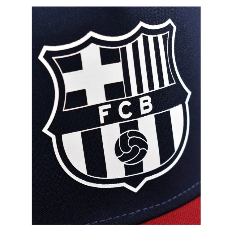 czapka-z-daszkiem-fc-barcelona-siatka-2.webp
